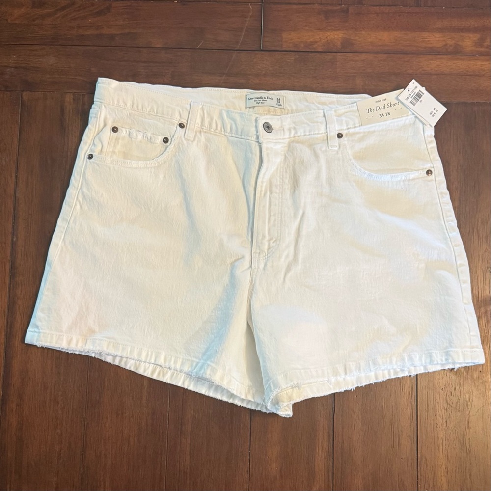 Abercrombie & Fitch White High Rise The Dad Jean Short Curve Love 34/18 NWT